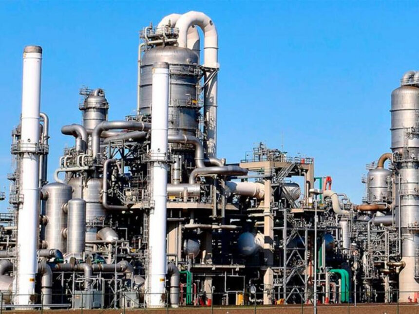 La industria química de Venezuela necesita 10 millardos de dólares para recuperar su capacidad operativa