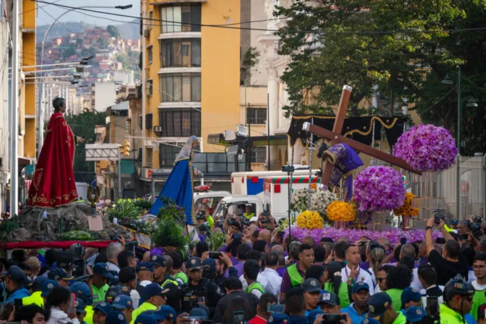 The Nazareno de San Pablo Processed Through Caracas Amidst Demonstrations of Faith and Devotion