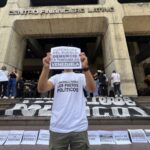 Familiares de presos políticos se concentraron frente a la Defensoría del Pueblo en Caracas