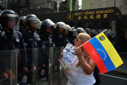 Trabajadores y jubilados marcharon en Caracas por salarios dignos: “Nos sentimos burlados”
