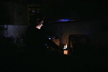Vivir sin saber cuándo se irá la luz: la rutina que persiste en regiones de Venezuela