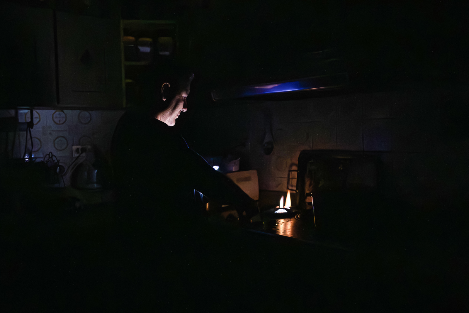 Living without knowing when the lights will go out: the routine that persists in regions of Venezuela