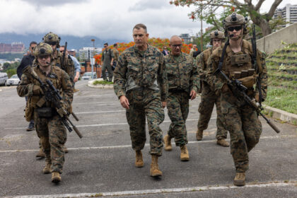 En imágenes: así fue el “ejercicio de respuesta militar” de EE UU en su embajada en Caracas