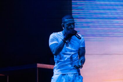 Micro TDH revive la nostalgia por sus canciones icónicas en su concierto en Caracas 