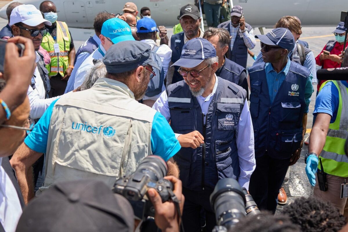 El director general de la OMS llegó al epicentro de la epidemia de ébola en la República Democrática del Congo