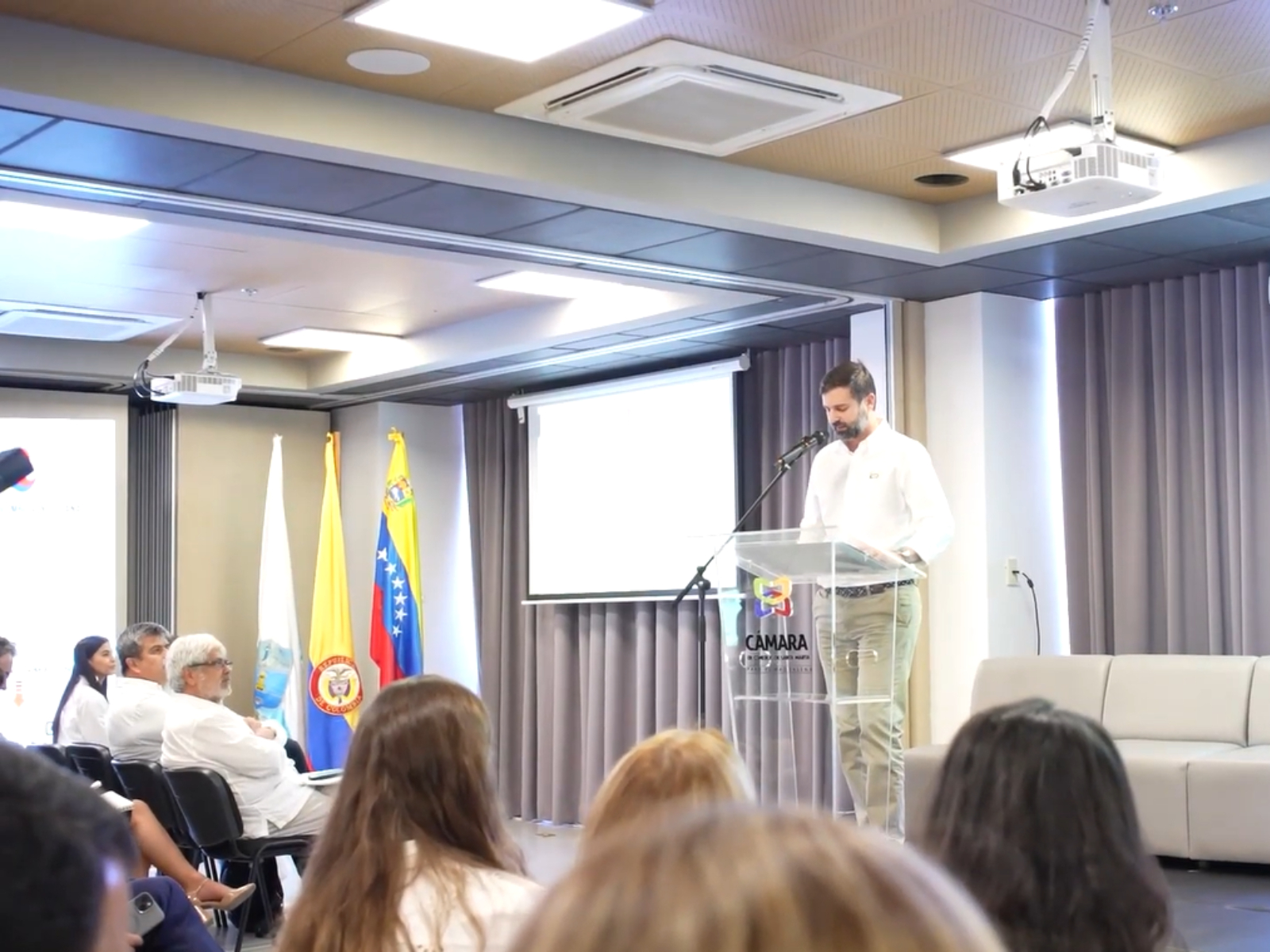 Trade between Colombia and Venezuela aims for $1.6 billion with the Caribbean as the axis