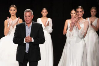 El diseñador venezolano Hannibal Laguna recibió el Premio Diseñador Nacional de la Fashion Week de Madrid