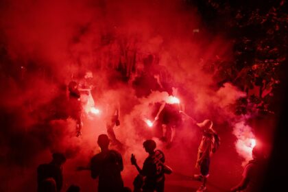 Los festejos por el triunfo del PSG en la Champions League dejaron un muerto y dos heridos muy graves