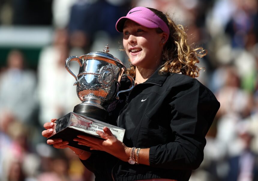 La rusa Mirra Andreeva conquistó Roland Garros y ganó el primer Grand Slam de su carrera