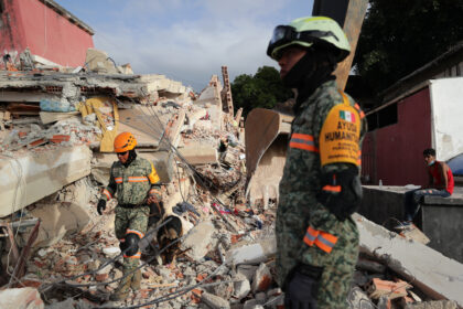 Venezuela ha recibido a más de 1.600 rescatistas para atender a víctimas de los terremotos