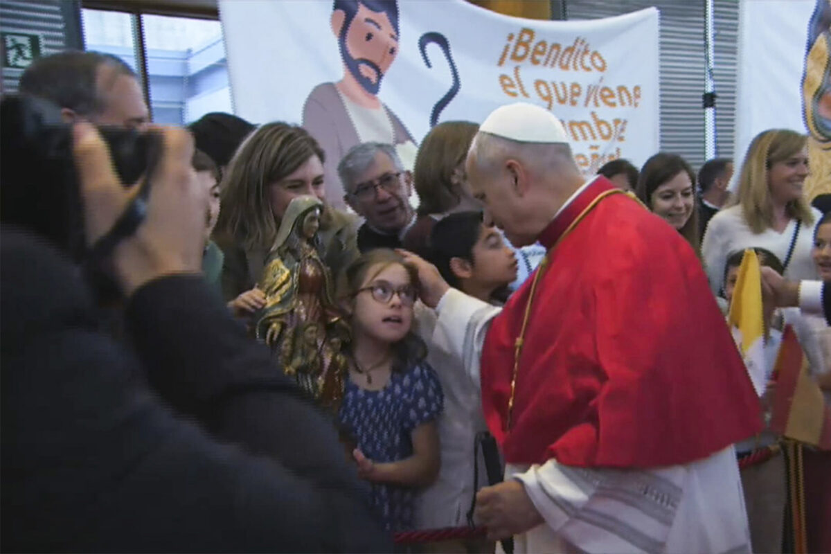 En imágenes: miles de fieles recibieron al papa León XIV en Madrid