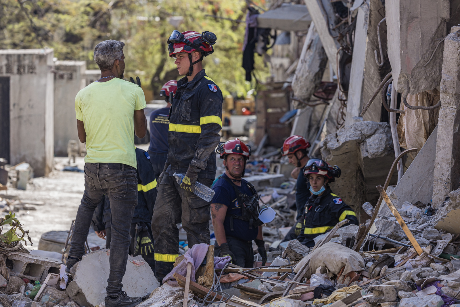 Guaidó agradeció la labor de los rescatistas y pidió mantener la ayuda internacional tras terremotos en Venezuela