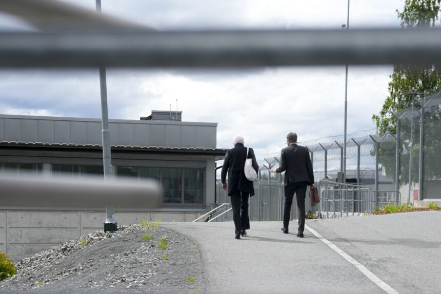 Condenaron a prisión al hijo de la princesa heredera de Noruega por dos casos de abuso sexual