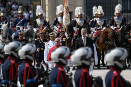 En imágenes: miles de fieles recibieron al papa León XIV en Madrid