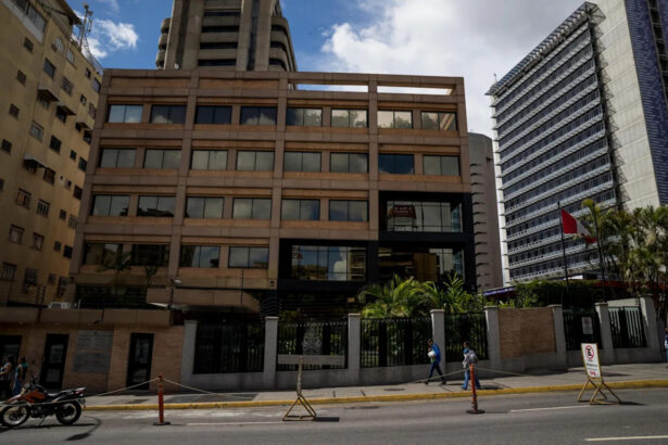 Canadá evalúa la reapertura de su embajada en Venezuela