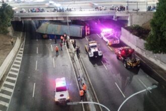 Al menos dos muertos y dos heridos dejó un accidente de tránsito en la autopista Gran Cacique Guaicaipuro