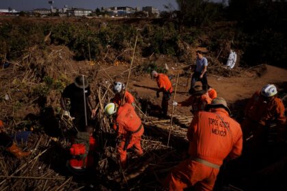 México enviará más ayuda humanitaria a Venezuela a petición del gobierno ¿Quiénes son "Los Topos", los rescatistas de México que apoyan las labores humanitarias tras los terremotos en Venezuela?