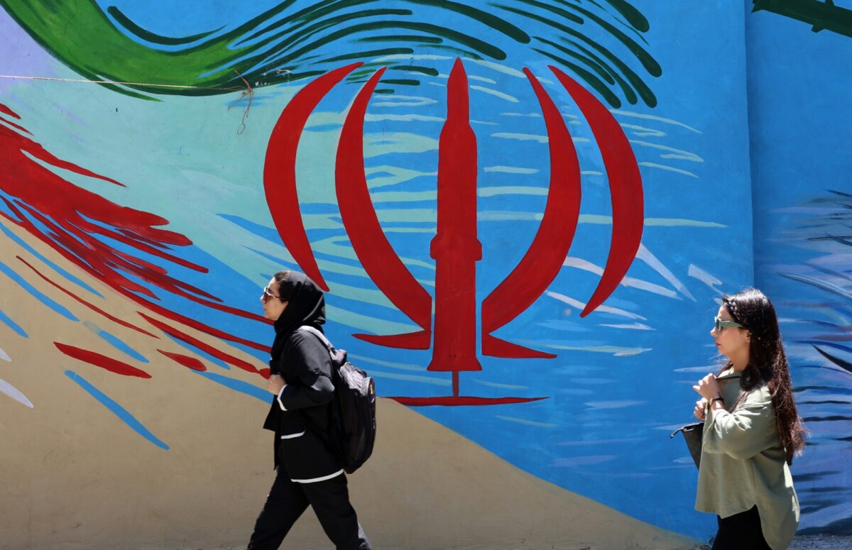 Trump firmó el acuerdo de entendimiento con Irán para terminar con la guerra