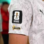 ¿Qué significan los parches que llevan los jugadores en las camisetas del Mundial 2026?