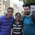Vidrios rotos y gritos: así vivieron tres personas ciegas venezolanas el doble terremoto en Caracas