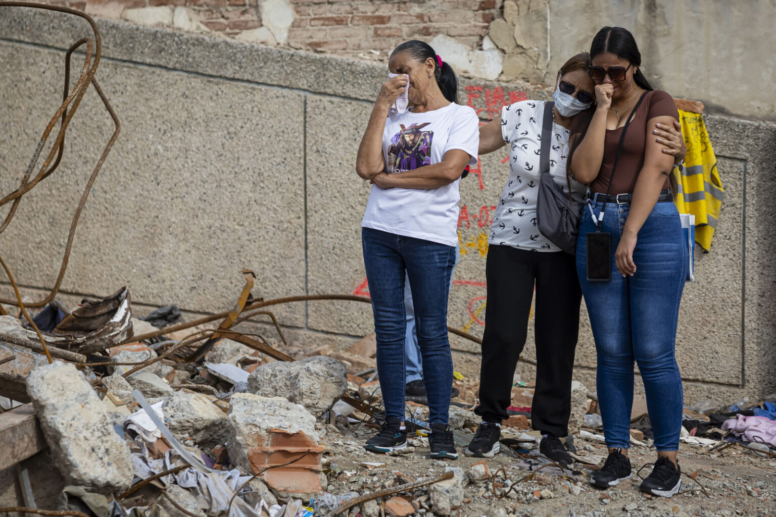 "No podemos dejar a nadie atrás": venezolanos siguen buscando desaparecidos un mes después