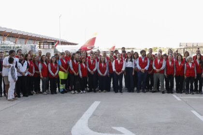 Un avión con voluntarios españoles partió a Venezuela para instalar un hospital de campaña