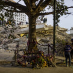 Piden a familias de niños desaparecidos tras los terremotos ayudar a identificar 38 cuerpos en morgue de La Guaira