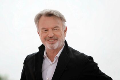 Murió Sam Neill, el actor que dio vida al doctor Alan Grant en Jurassic Park
