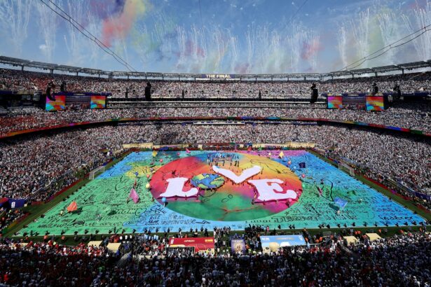 En imágenes: Shakira, Dudamel y un desfile de estrellas brillaron en el show del medio tiempo del Mundial 2026