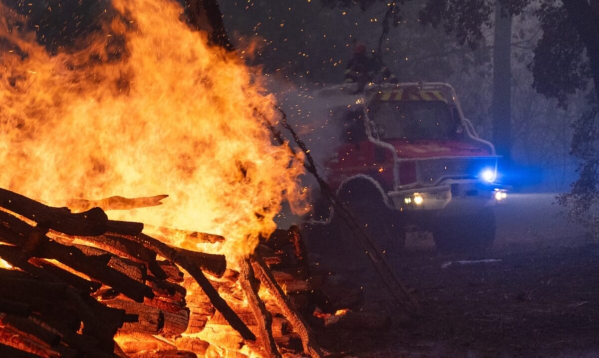 En imágenes: incendios en España y Francia han dejado más de 250 mil evacuados y miles de hectáreas quemadas
