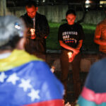 Familiares denuncian abandono de los presos políticos en Venezuela tras el doble terremoto