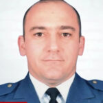 Clippve anunció la excarcelación del mayor Adrián De Gouveia tras la muerte de familiares en los terremotos
