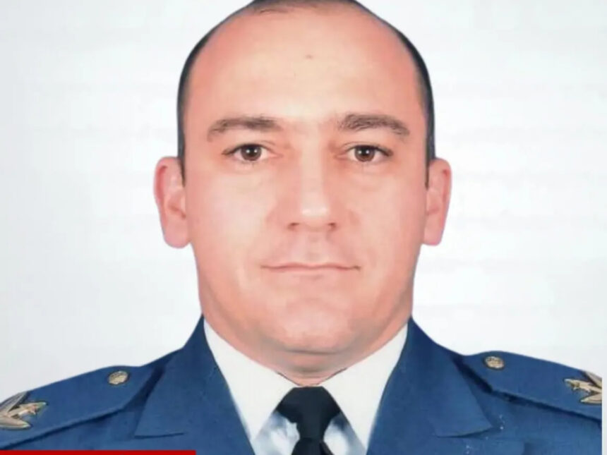 Clippve anunció la excarcelación del mayor Adrián De Gouveia tras la muerte de familiares en los terremotos
