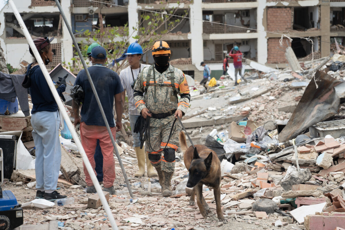 Misión mexicana recuperó 92 cuerpos y rescató a dos personas tras los terremotos en Venezuela