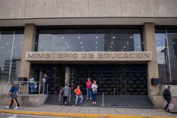 Ministerio de Educación reanudó la atención presencial para trámites administrativos