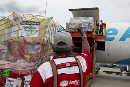 Amazon establecerá un puente aéreo para enviar asistencia humanitaria a Venezuela