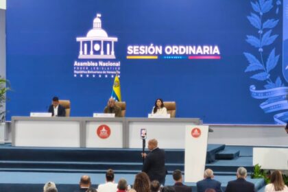 Asamblea Nacional sesiona en La Carlota tras daños en el Palacio Federal Legislativo por los terremotos