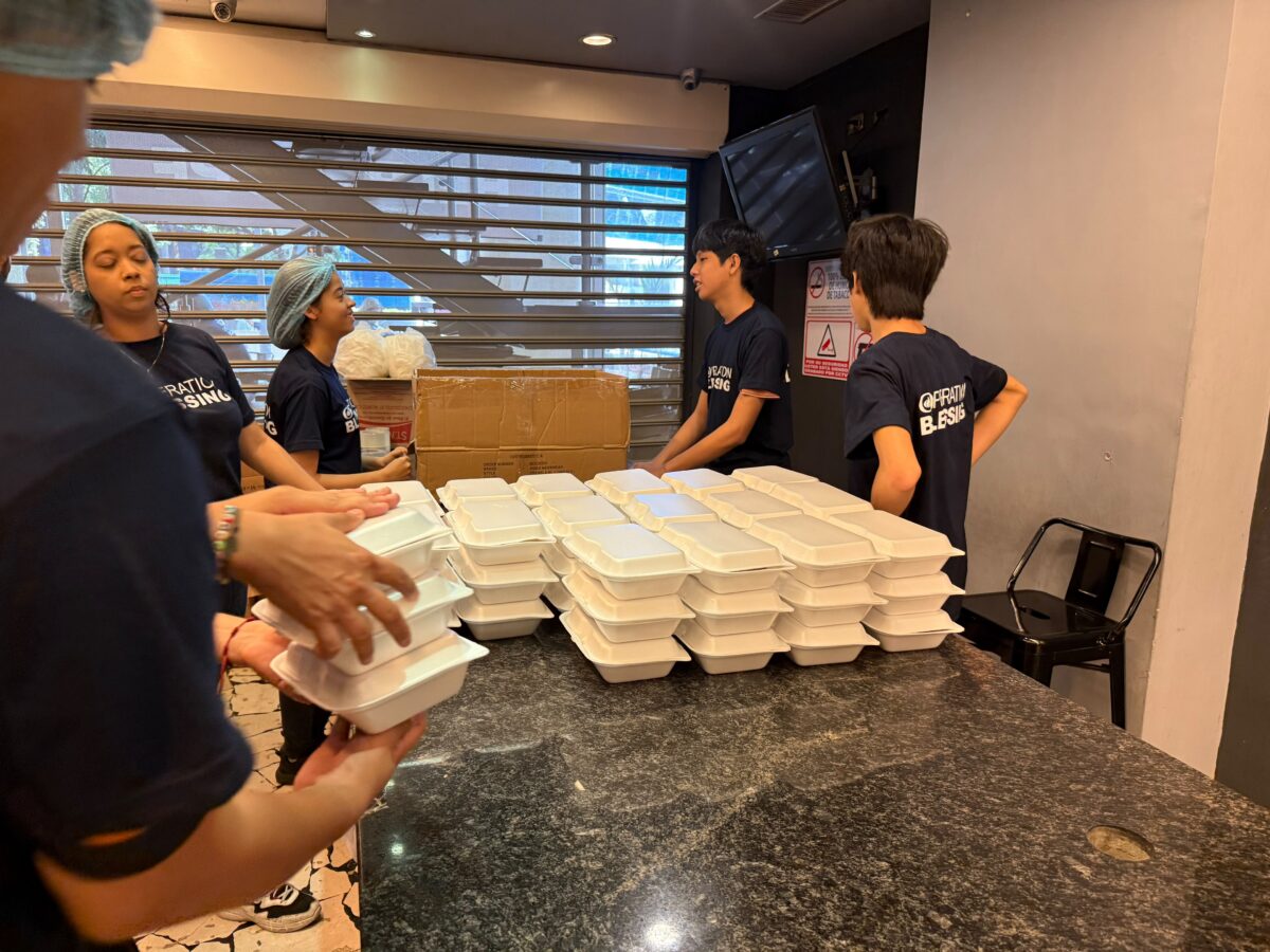 Operation Blessing y el reto de preparar más de 3 mil comidas a diario para los afectados por los terremotos en Venezuela