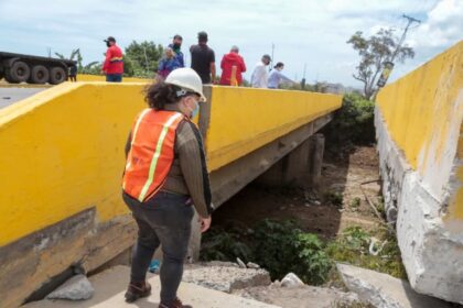 Siete estados registraron daños en sus estructuras viales tras los terremotos