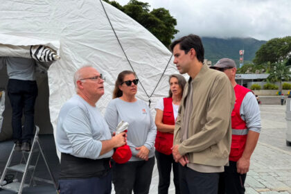 Anunciaron la apertura del hospital de campaña español en Parque Miranda para brindar atención tras terremotos