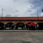 Reubican a familias tras el desalojo de varios campamentos de damnificados en Caracas