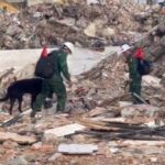Rescatistas y voluntarios buscan a 21 presuntos sobrevivientes bajo los escombros del Oasis Beach en Playa Grande