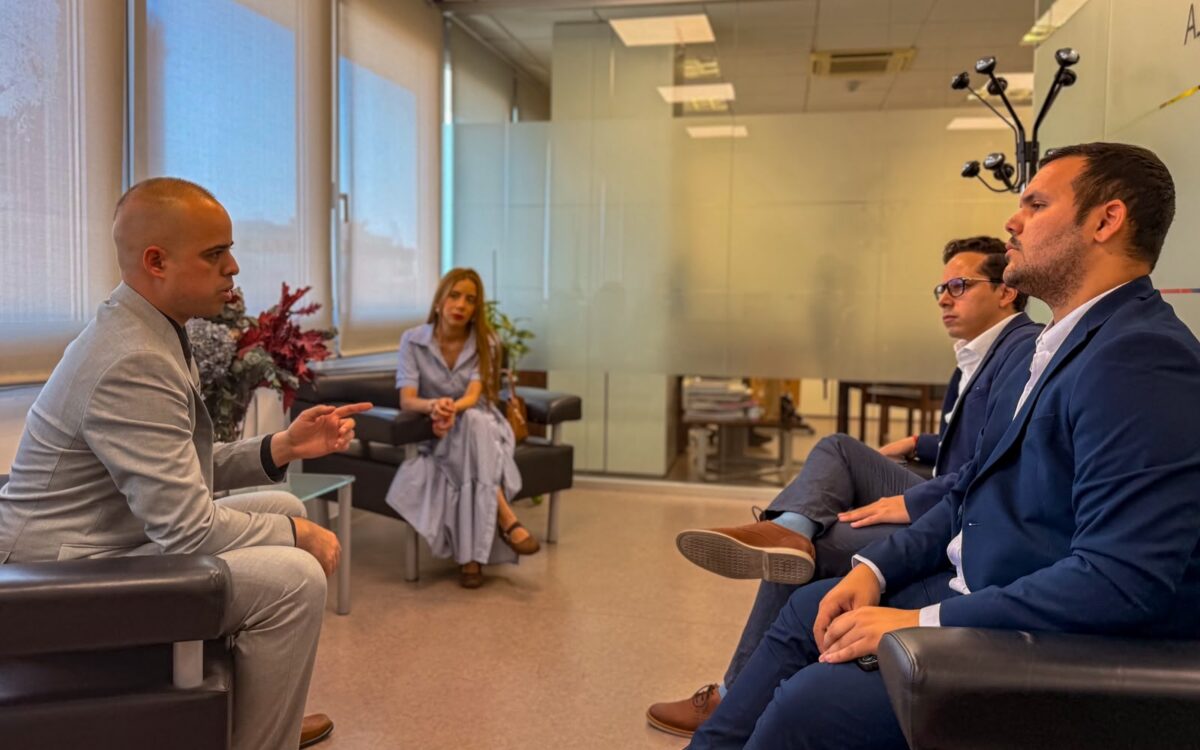 En España gestionan el envío de más de 200 toneladas de ayuda humanitaria a Venezuela