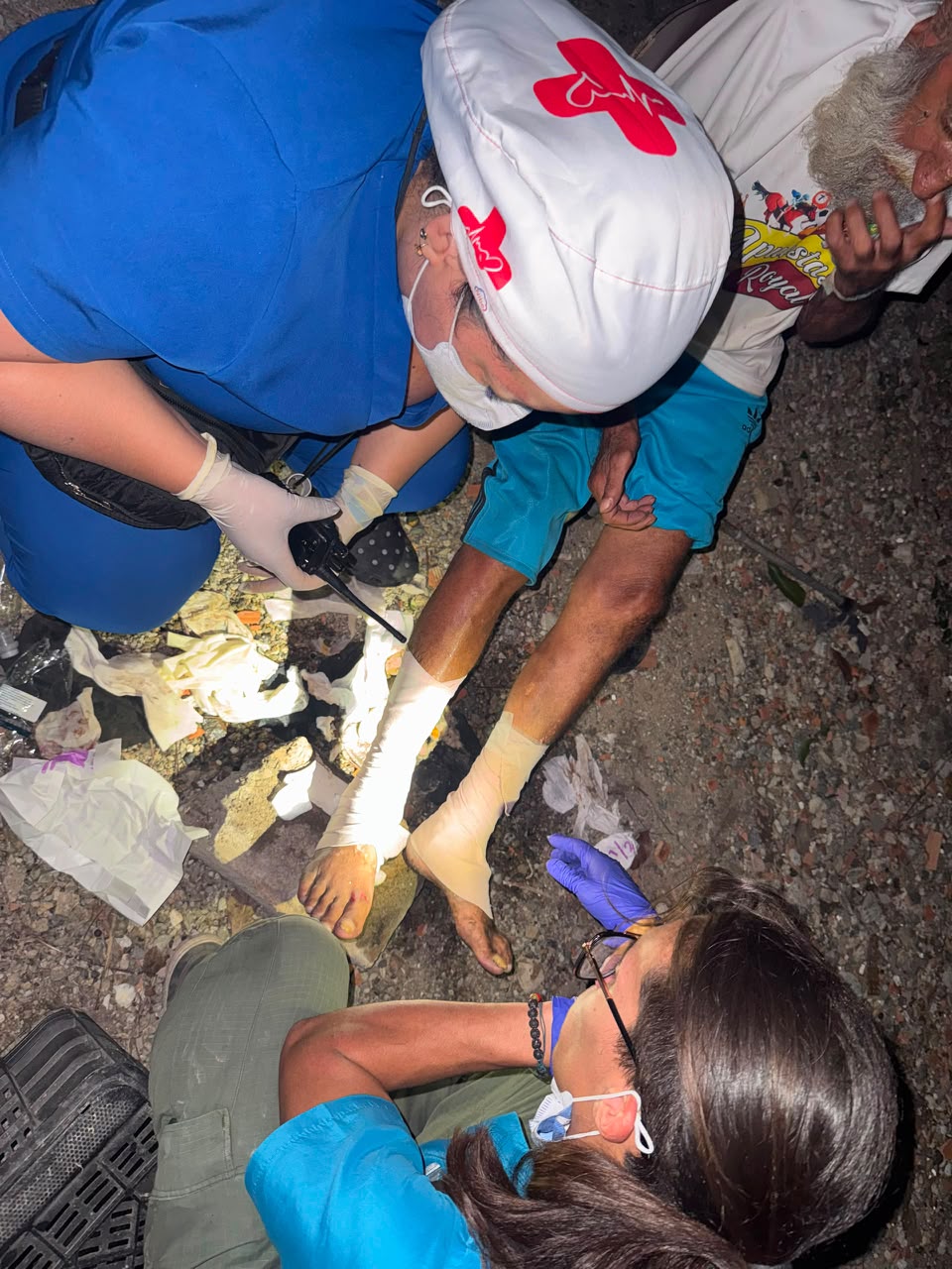 Del refugio a los escombros: la doble realidad de una enfermera voluntaria en Caracas y La Guaira