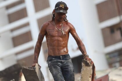 Descontento en La Guaira tras la desaparición del voluntario que denunció el abandono gubernamental en las zonas de desastre