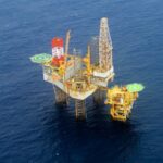 Repsol prevé recibir cuatro barcos con crudo de Venezuela durante el resto del año