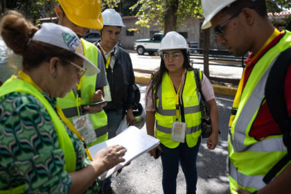 Sin hogar, pero evaluando viviendas: el rostro de la ingeniería tras los terremotos en Venezuela