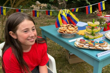 Una niña de 10 años en Inglaterra recaudó fondos para ayudar a las víctimas de los terremotos en Venezuela