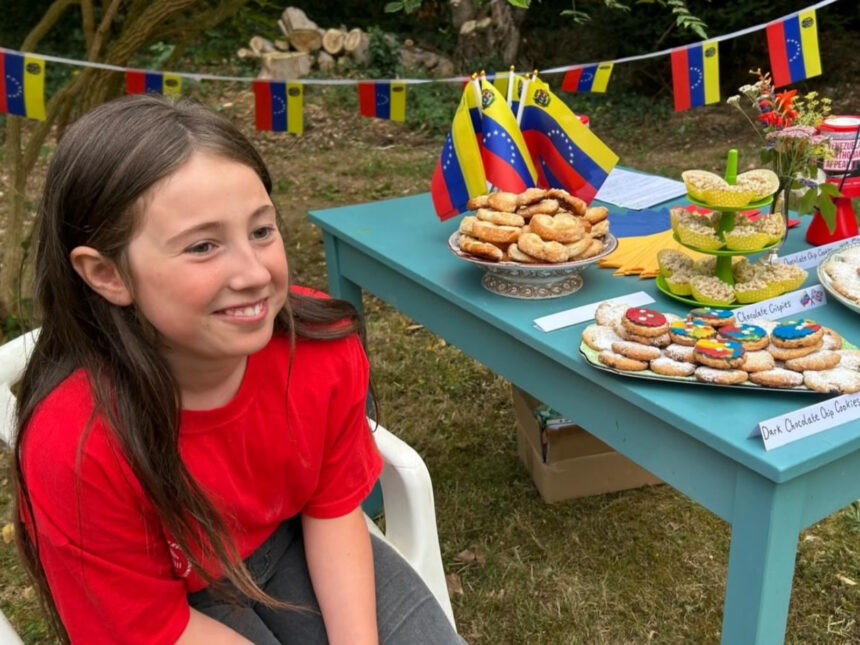 Una niña de 10 años en Inglaterra recaudó fondos para ayudar a las víctimas de los terremotos en Venezuela