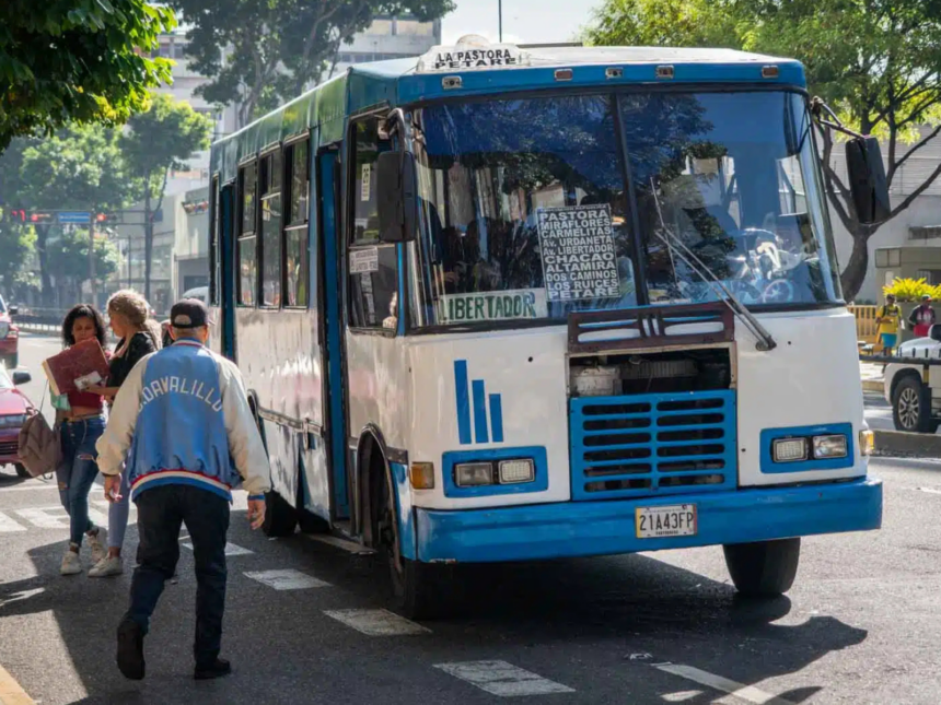 Pasaje urbano aumentará a Bs. 190 desde el 1° de agosto